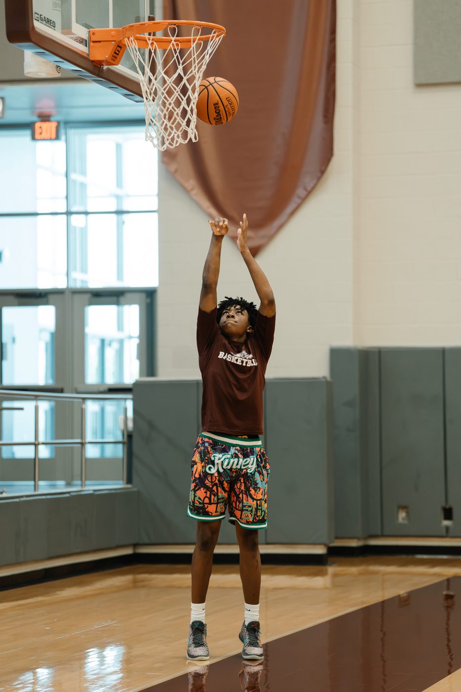 Training session - finishing at the rim